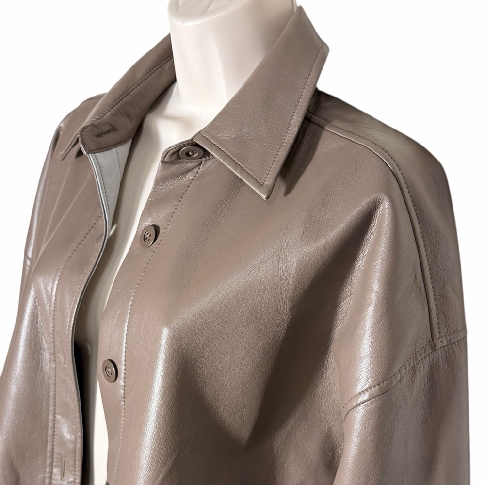 Aritzia Babaton Medium Faux Leather Pelli Shirt Jacket new without tags - Picture 4 of 16